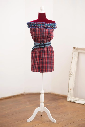 minka-kornyezettudatos-ujrahasznositott-bluz-carmen-stilus