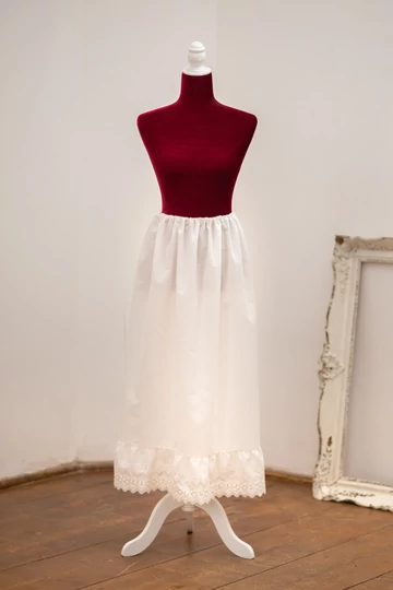 maxi-feher-szoknya-kornyezettudatos maxi-feher-szoknya-kornyezettudatos